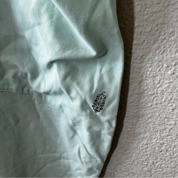 FP Movement Hot Shot Jumpsuit Pistachio Slouchy Relaxed Boho Size XL - Picture 5 of 8